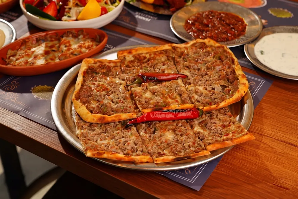 Kuşbaşılı Pide